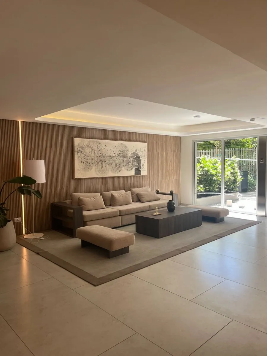 Apartamento de dois ambientes com varanda e área de churrasco em Villa Devoto