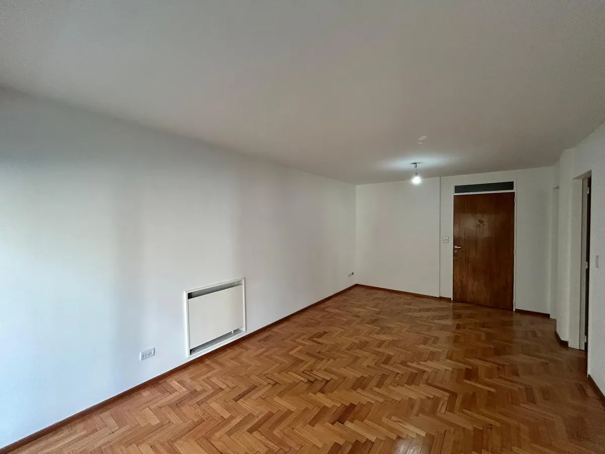 Apartamento de três ambientes com 2 dormitórios para alugar em Martínez e vaga de garagem