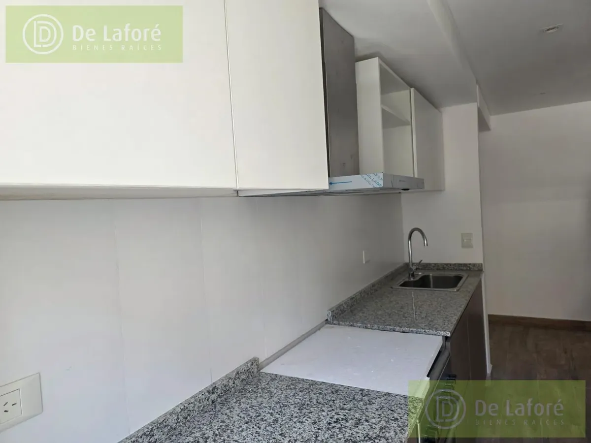 Apartamento de 2 ambientes novo em San Isidro com varanda e churrasqueira