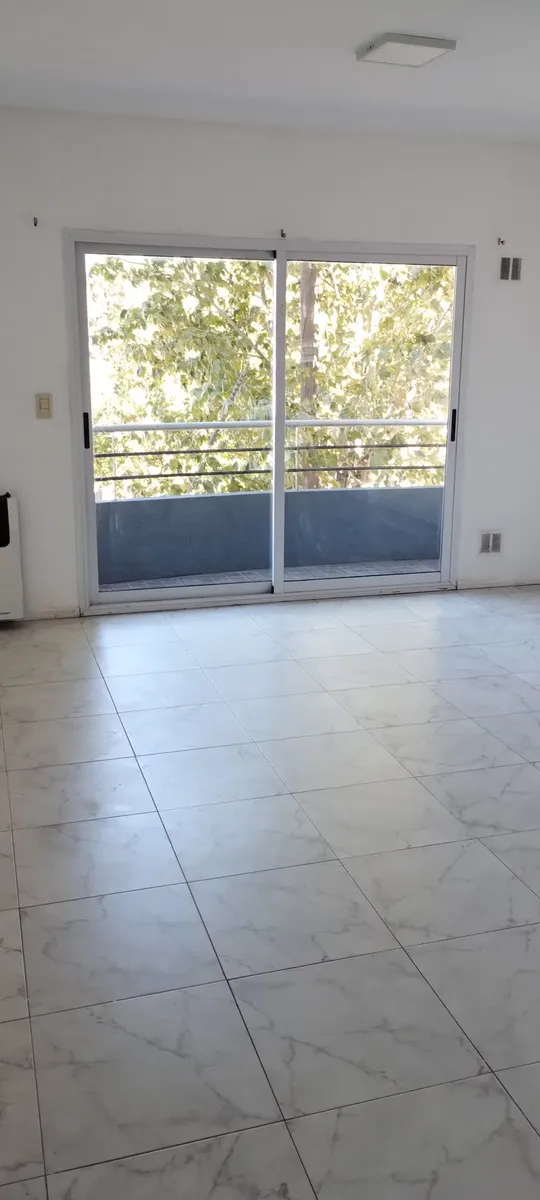 Monoambiente divisible en alquiler en Tres de Febrero