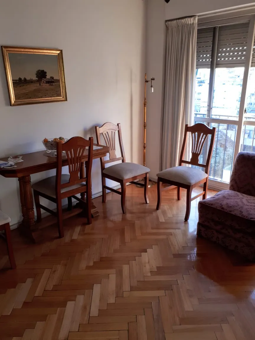 Two-bedroom apartment with balcony in Belgrano