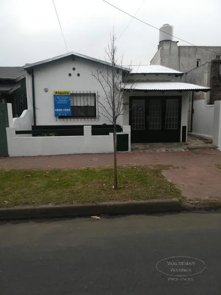 Three-room PH house in Victoria