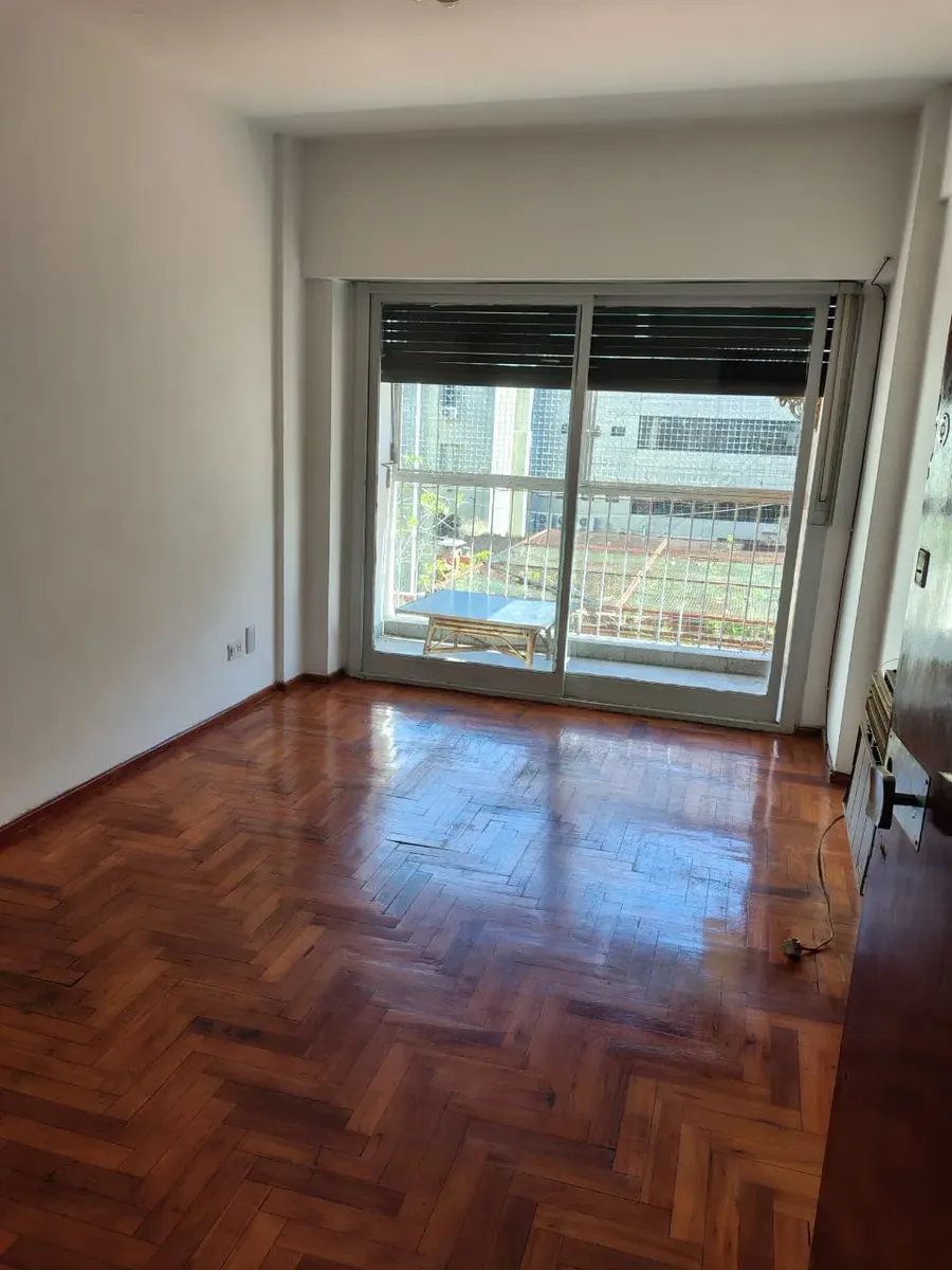 Apartamento de 3 ambientes com 2 quartos em Balvanera