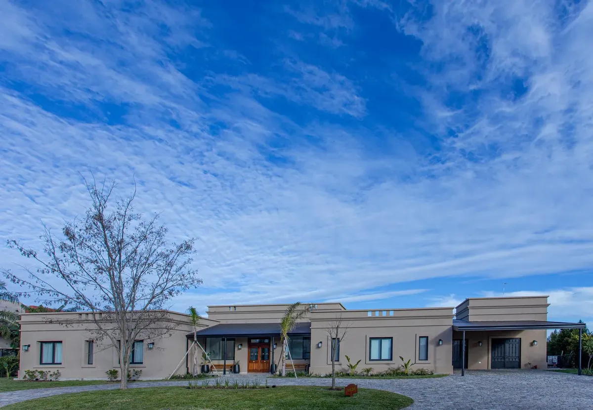 Casa En San Matias Al Lago En Lote Doble En Venta Y Alquiler Anual Con Muebles
