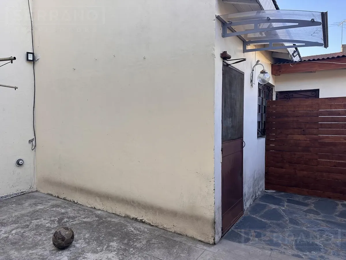 Квартира в PH с 2 спальнями и патио в Béccar