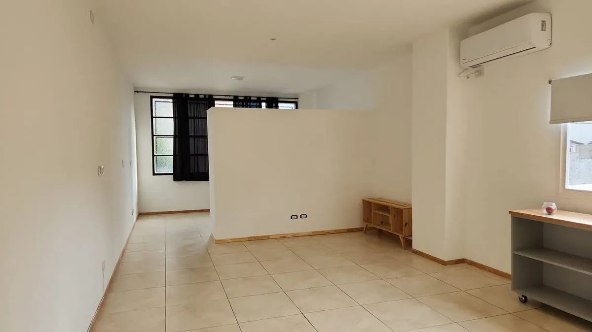 Departamento con división de 1 dormitorio en Flores