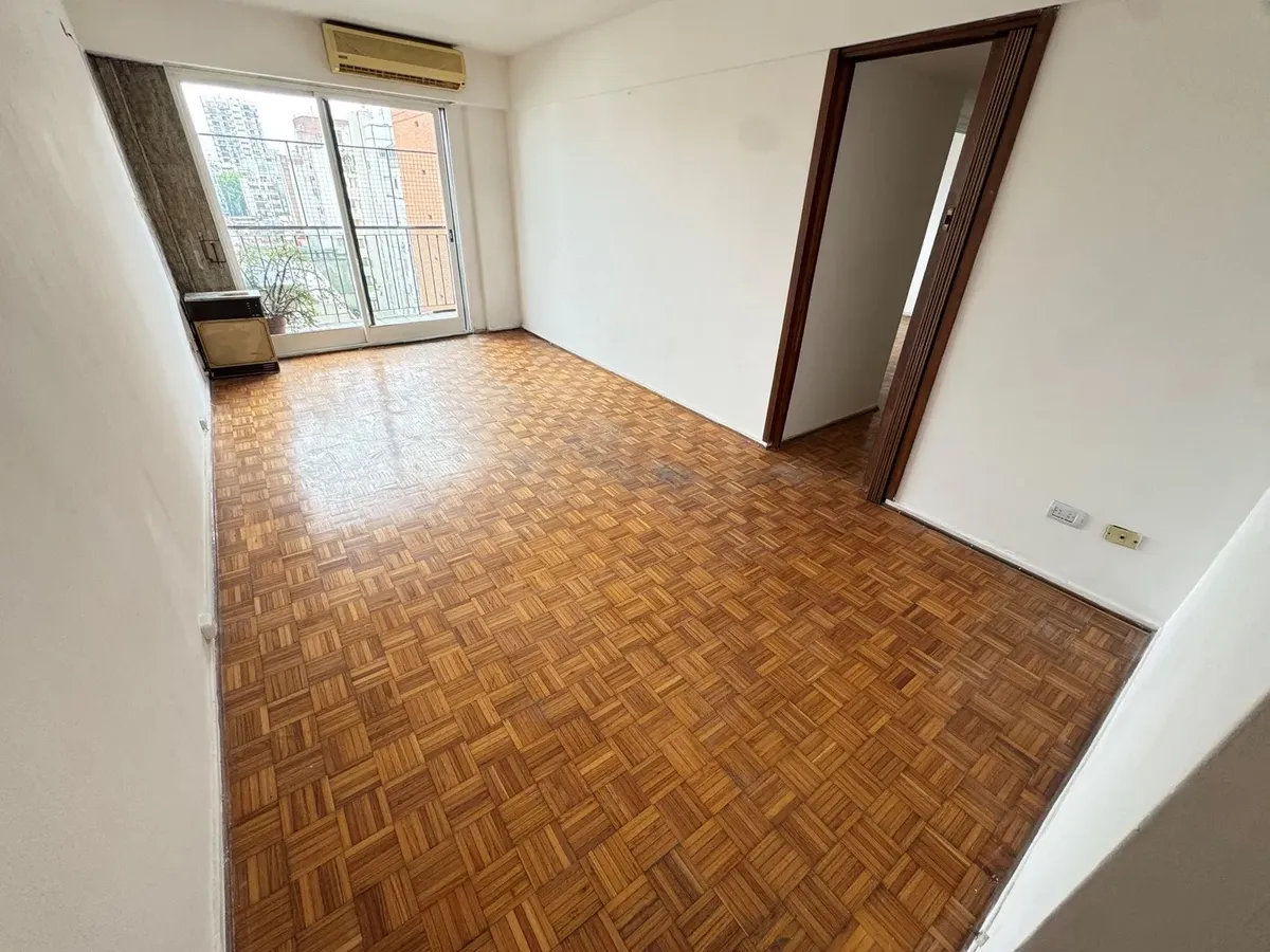 Apartamento de quatro ambientes com 3 quartos em Caballito