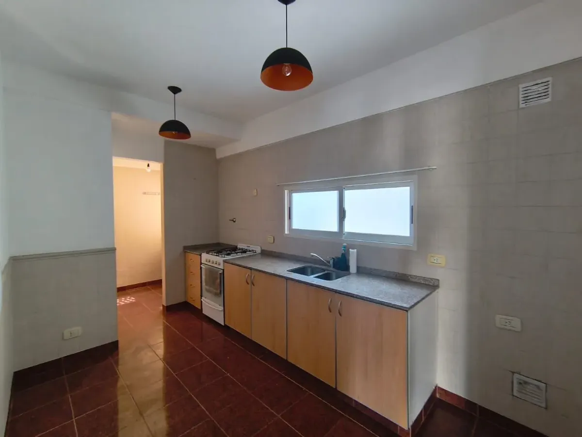 Apartamento de 2 dormitórios em Caseros