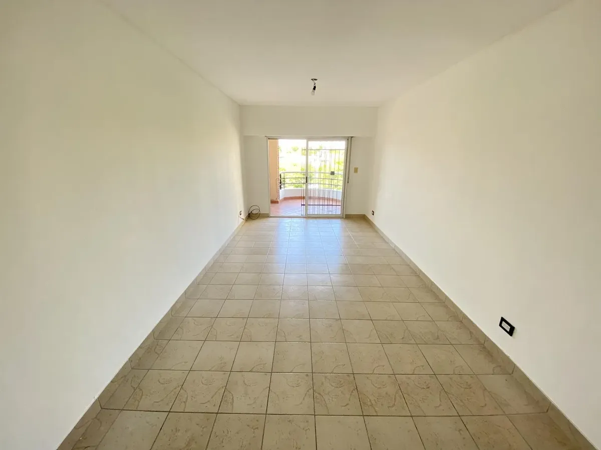 Departamento de 2 ambientes con 2 balcones en Parque Chacabuco