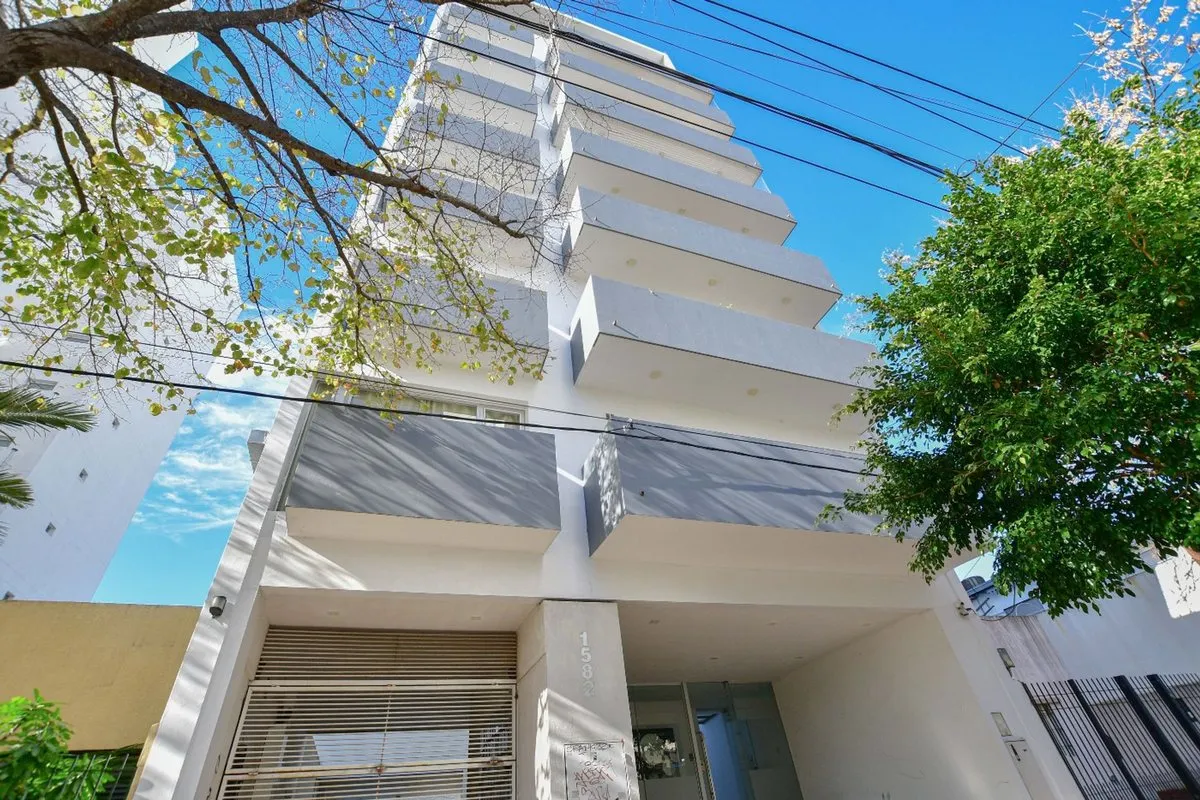 Departamento de 1 dormitorio con cochera en La Plata