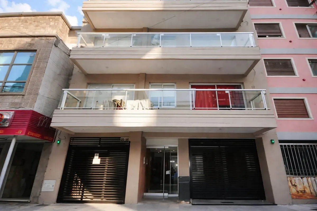 Three-room apartment with balcony and SUM in Vicente López