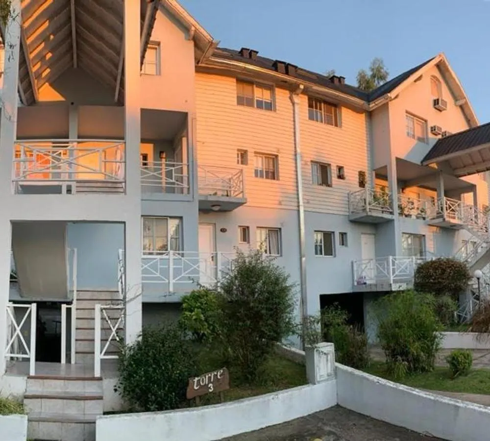 Three-bedroom triplex apartment in Tigre’s Boat Center