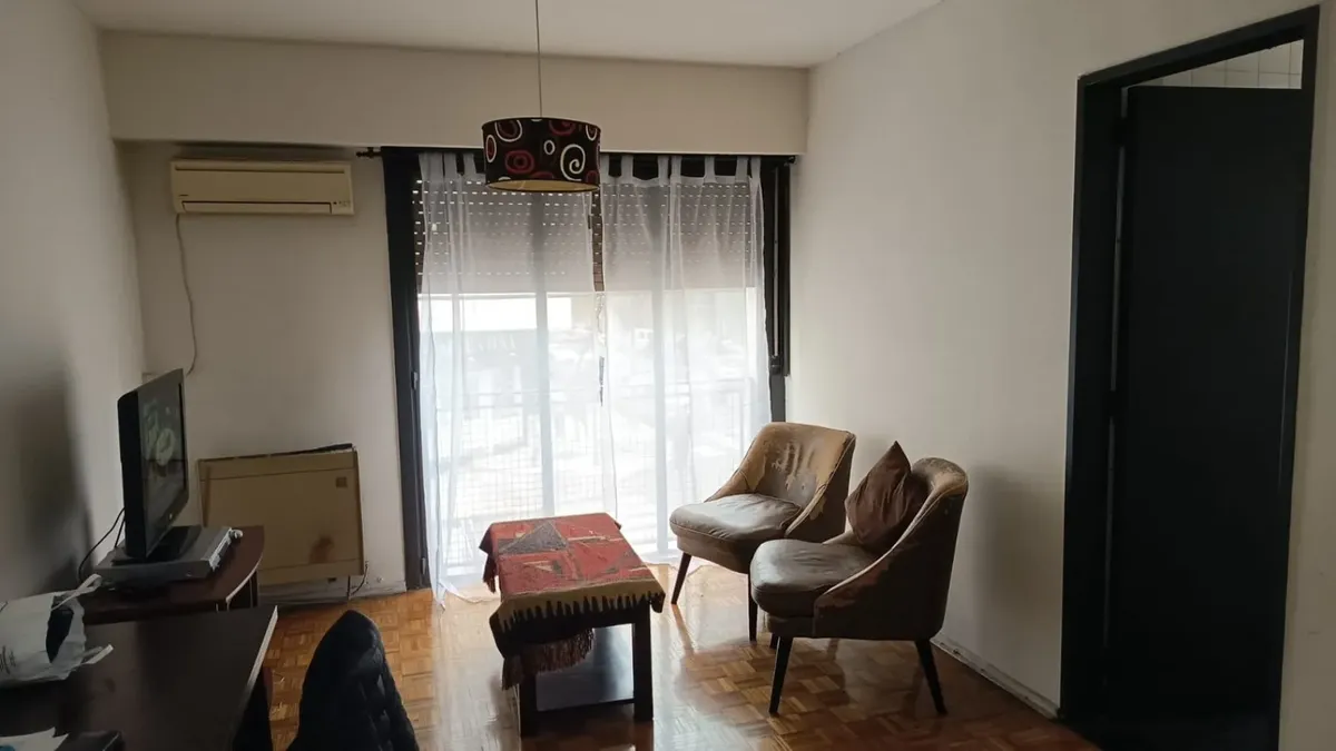 С мебелью двухкомнатная квартира в Colegiales