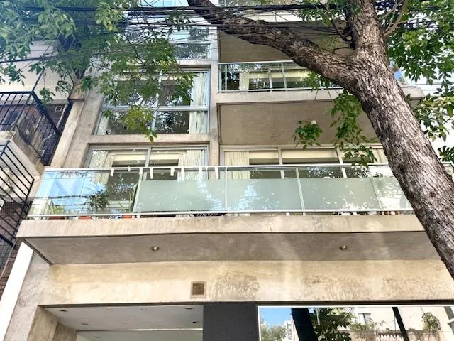 Apartamento de dois ambientes para aluguel anual em Palermo