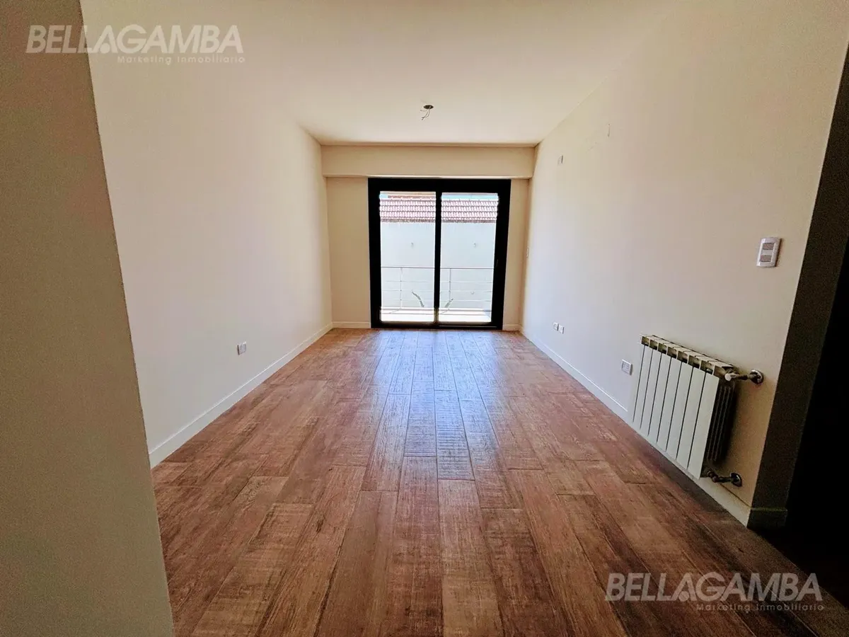 Departamento de 2 ambientes con cochera en Tigre