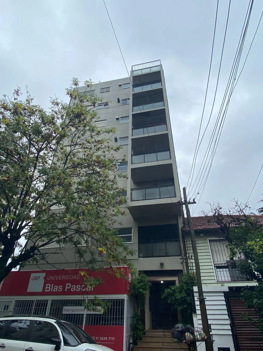 Квартира с 1 спальней и балконом в Quilmes Centro