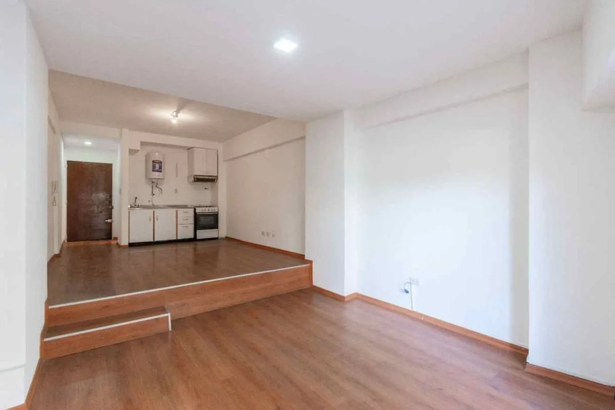 Квартира-студия с отдельной зоной и балконом в Balvanera