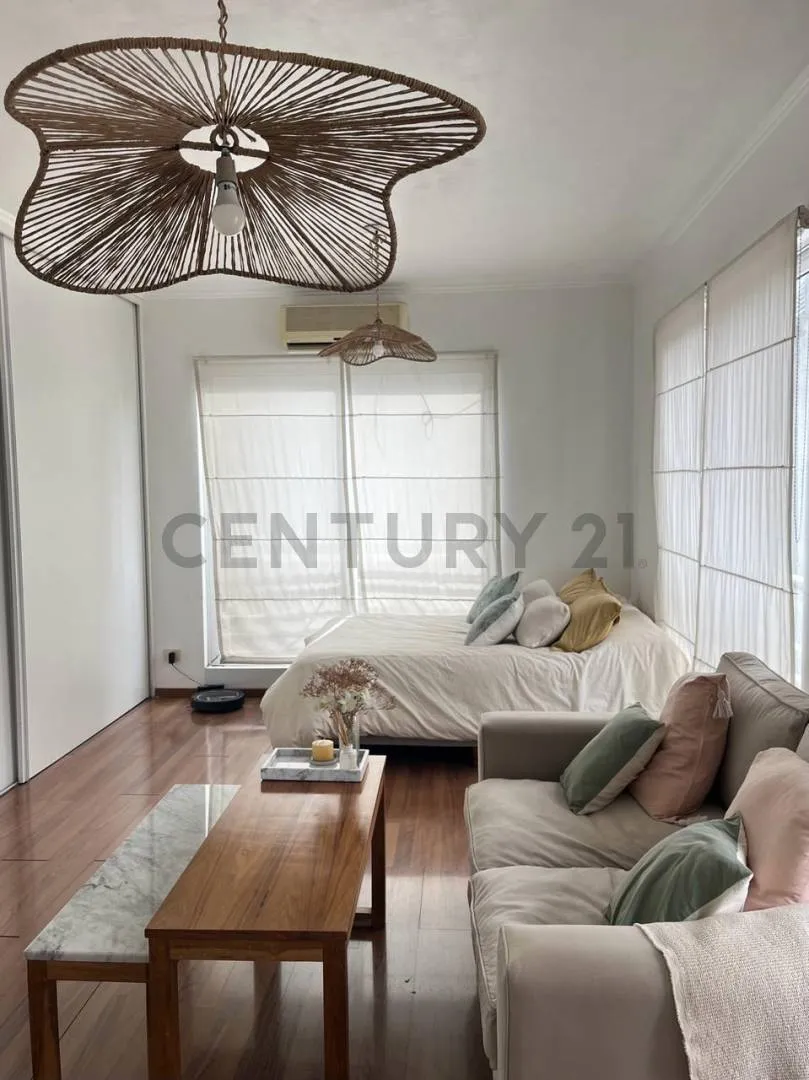 Kitnet sem mobília em Belgrano com piscina e varanda