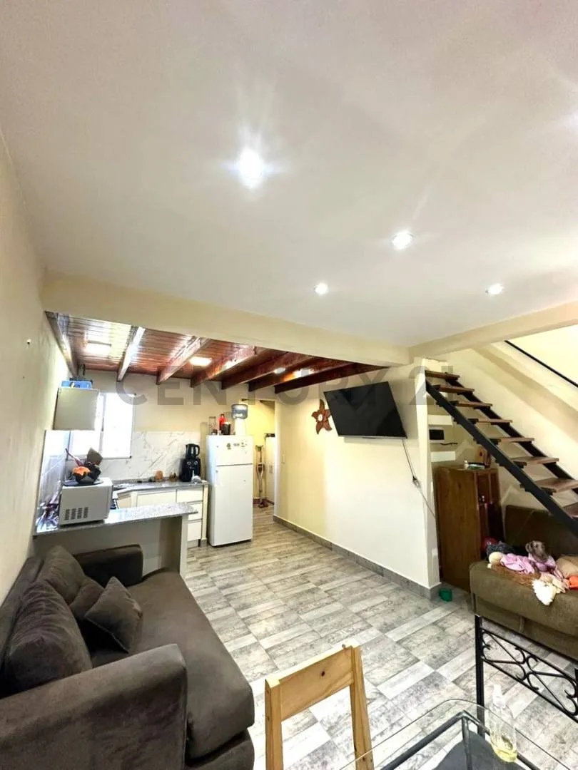 Apartamento de 1 quarto com varanda em Gambier, La Plata