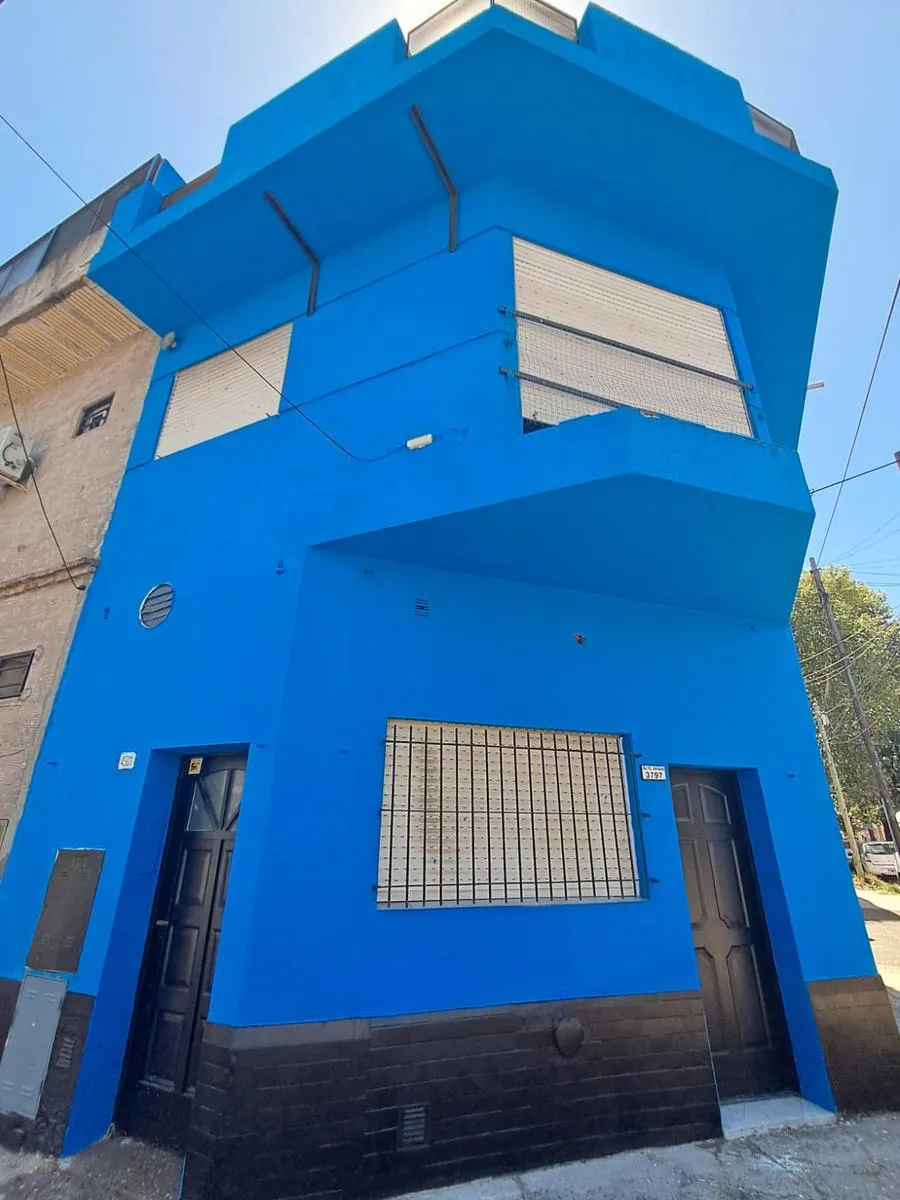 Apartamento de dois ambientes com terraço em General San Martín