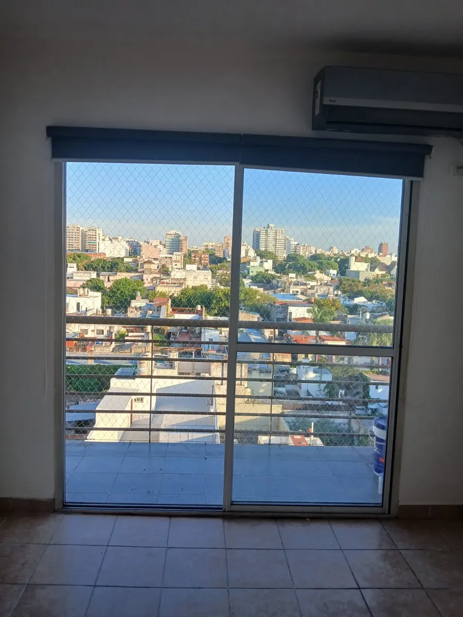 Departamento de 2 ambientes con balcón en Flores