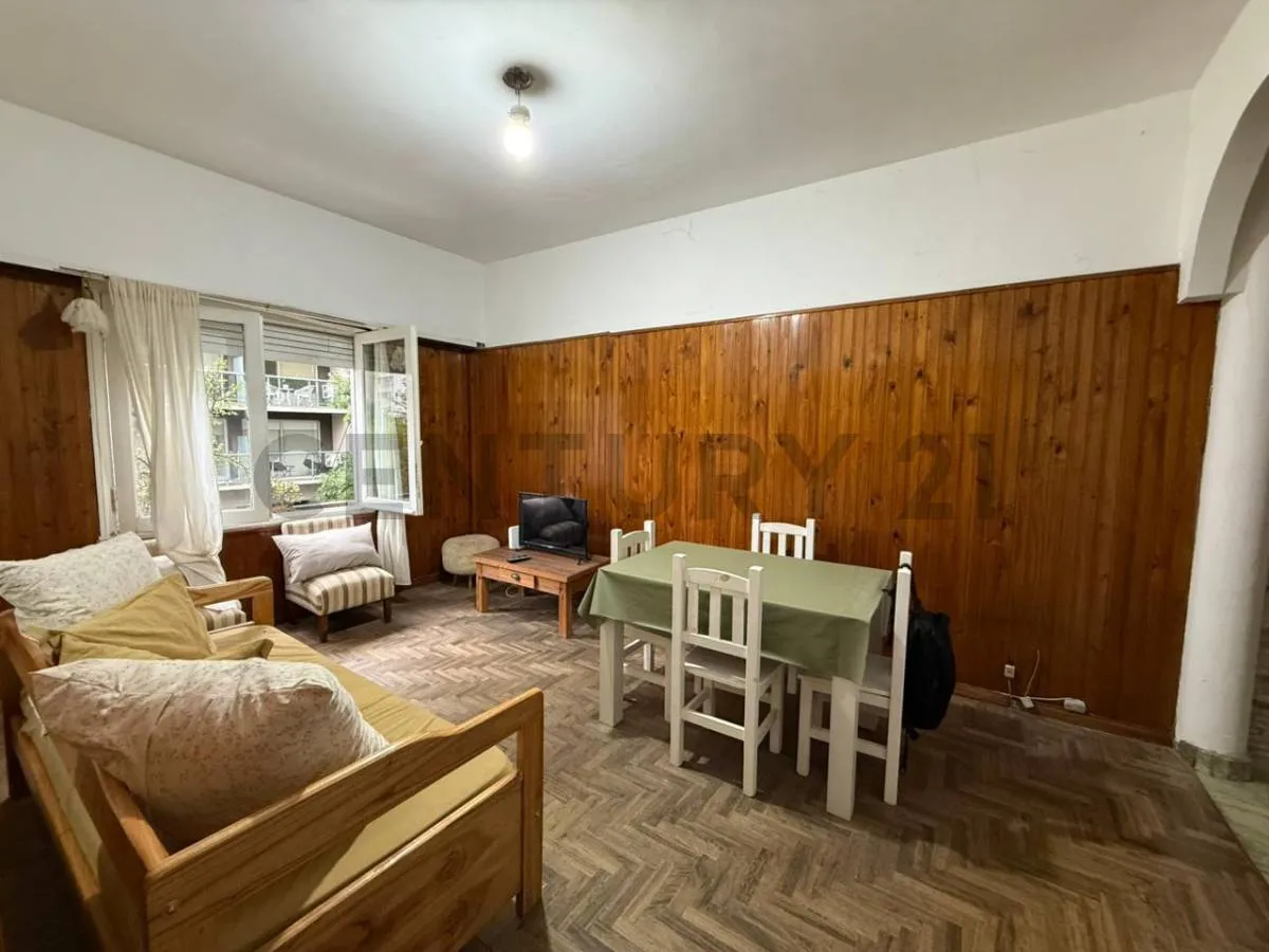 Two-bedroom apartment in Palermo