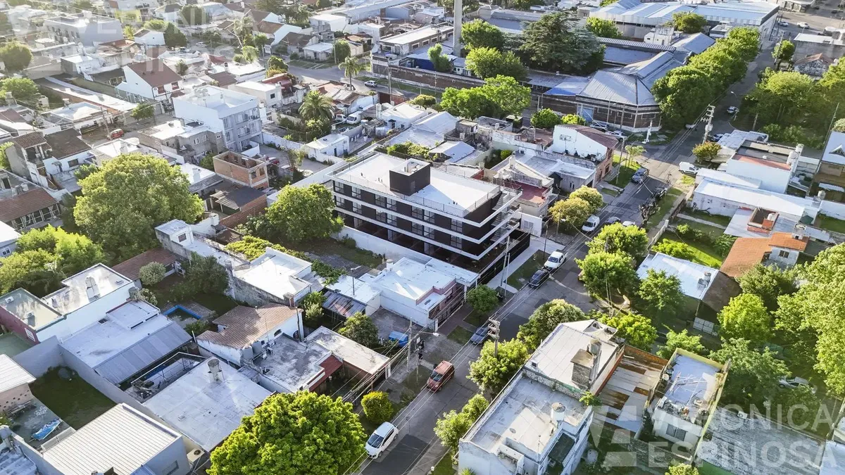 Departamento De Dos Ambientes En Venta - Moron Sur