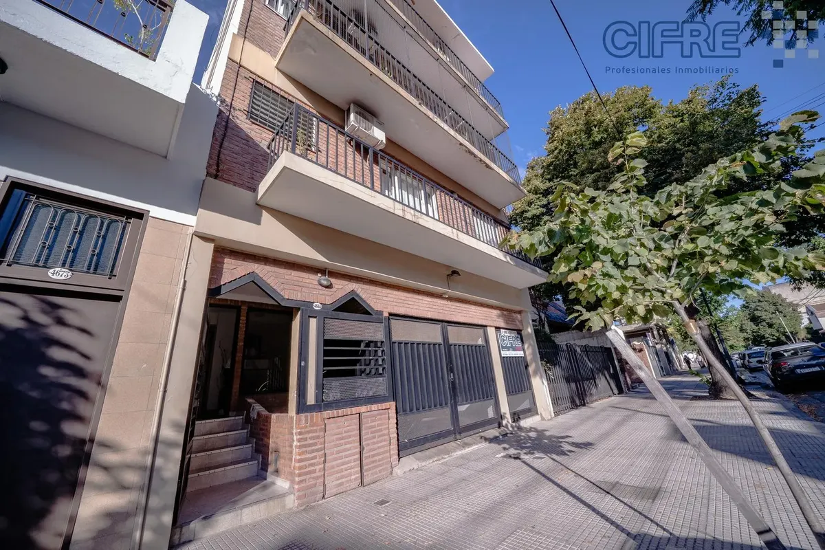 Departamento reciclado de 2 ambientes con balcón y cochera cubierta en Villa Pueyrredón