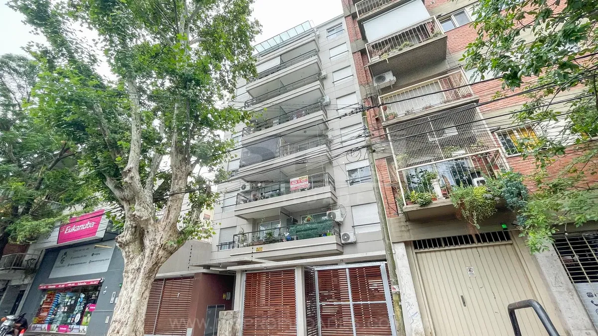 Three-room apartment for rent in Olivos