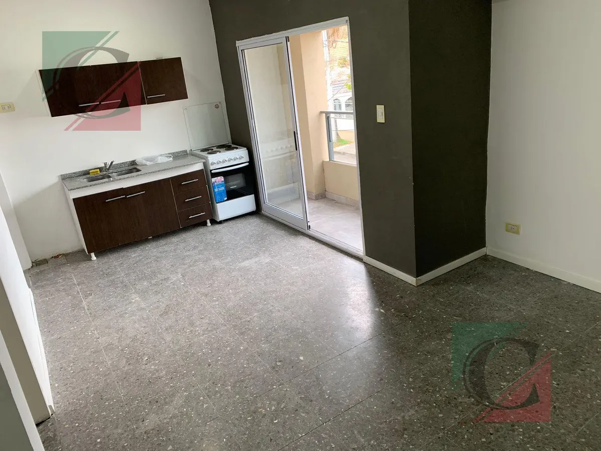Apartamento de três ambientes com 2 quartos em Lanús Oeste