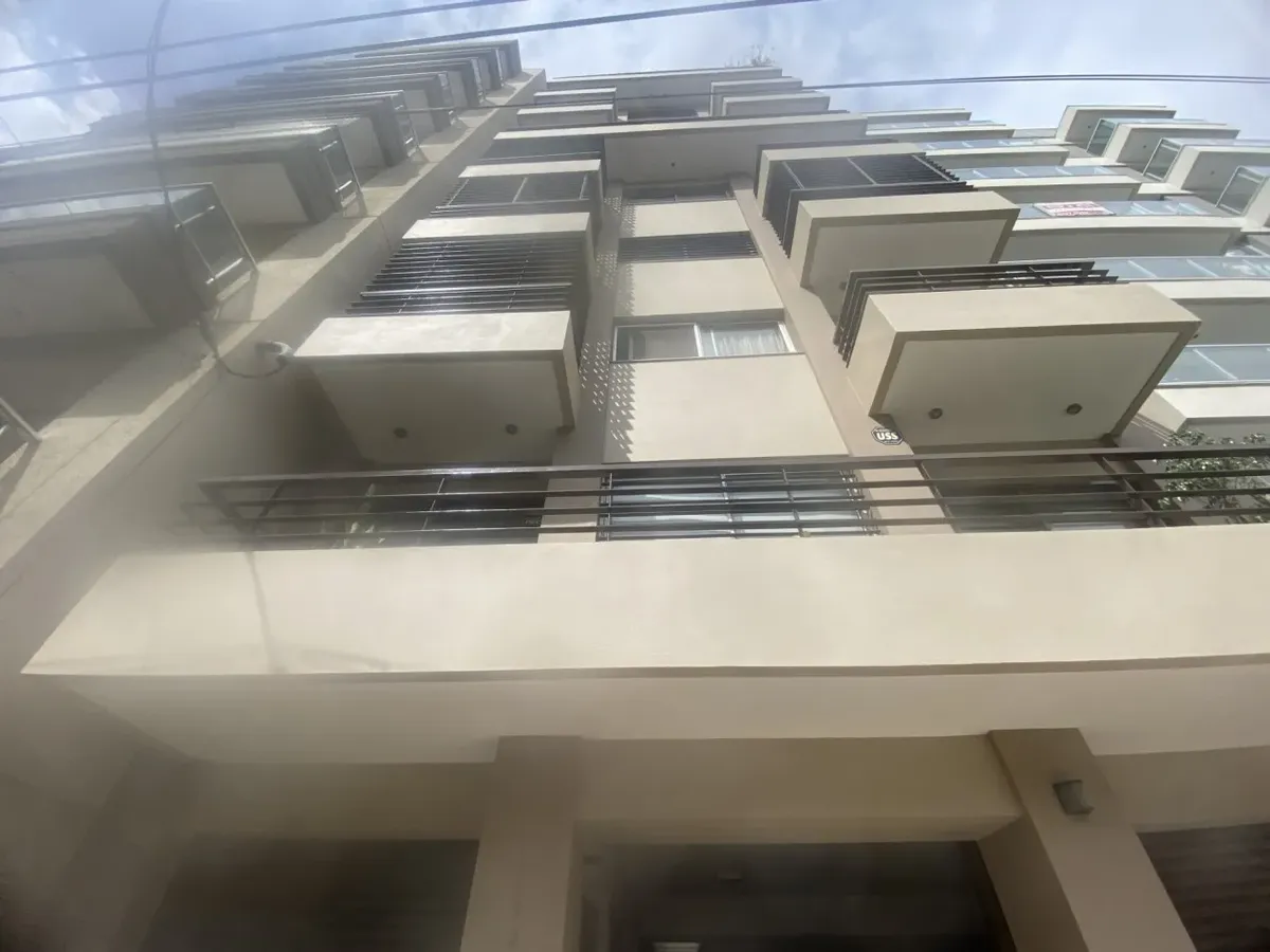 Меблированная? нет данных три комнаты с двумя спальнями и паркингом в Florida (Vicente López)