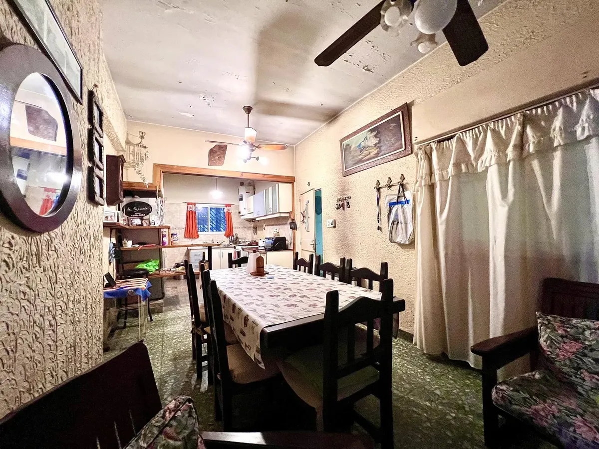 Casa en lote propio con 3 dormitorios en Villa Santa Rita