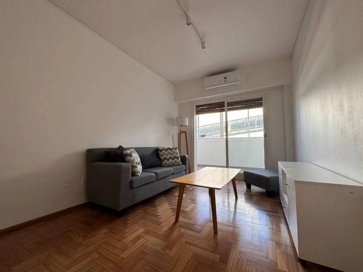 Apartamento de dois ambientes mobiliado em Recoleta