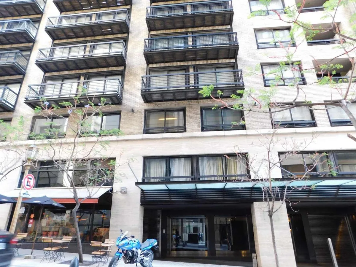Monoambiente en Retiro apto profesional, comercial y residencial