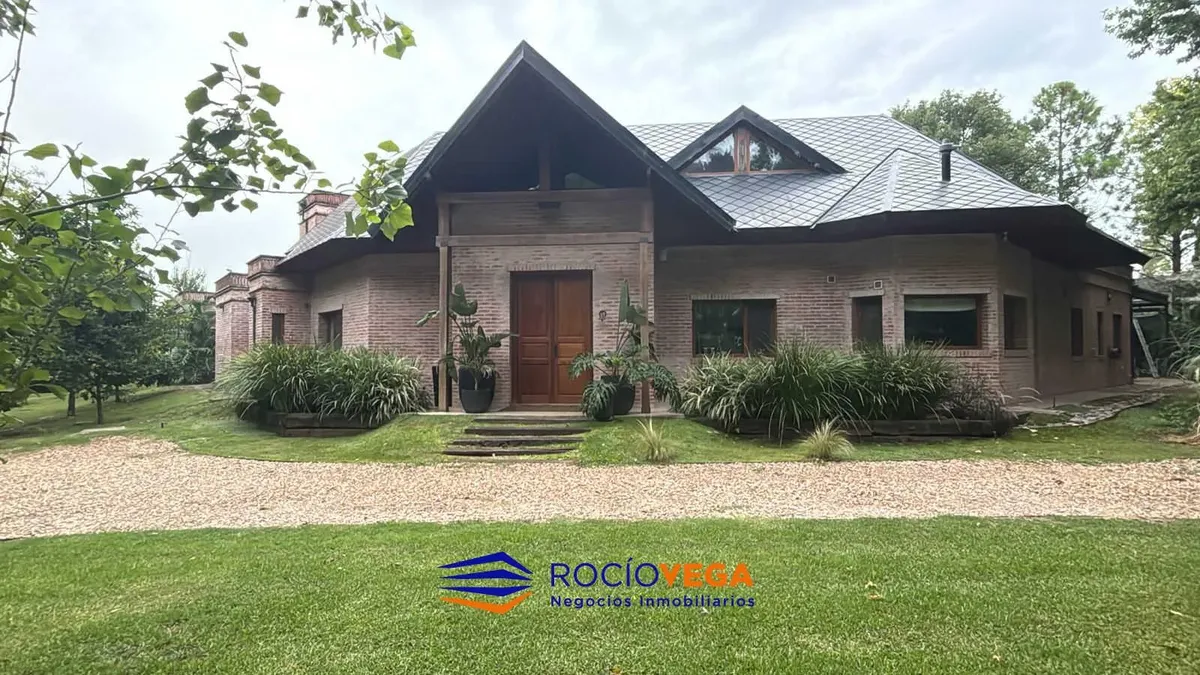 Casa com 3 quartos em Ituzaingó, Club de Campo Los Pinguinos