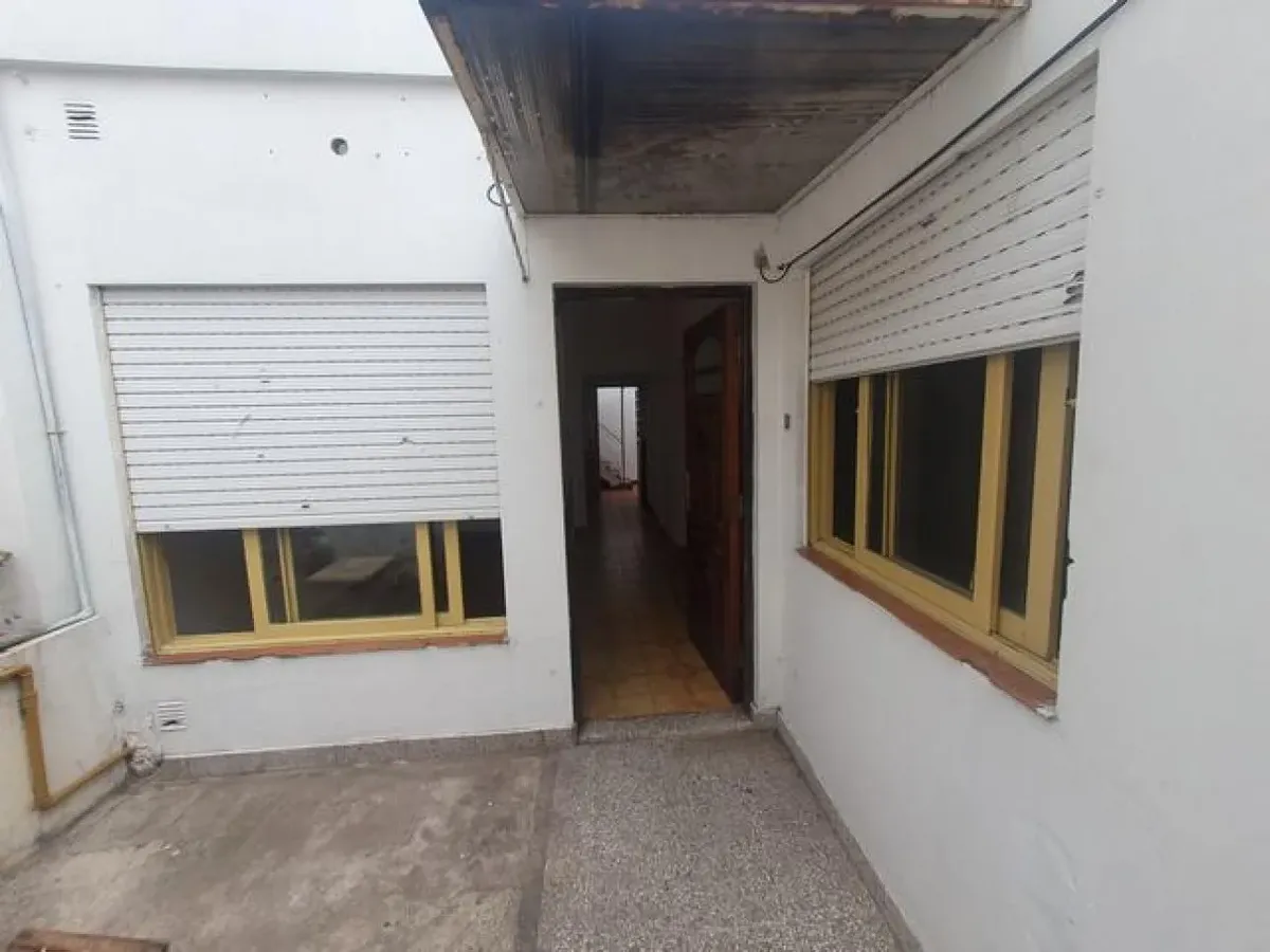 Квартира с 2 спальнями и патио в Villa Bosch, без expensas