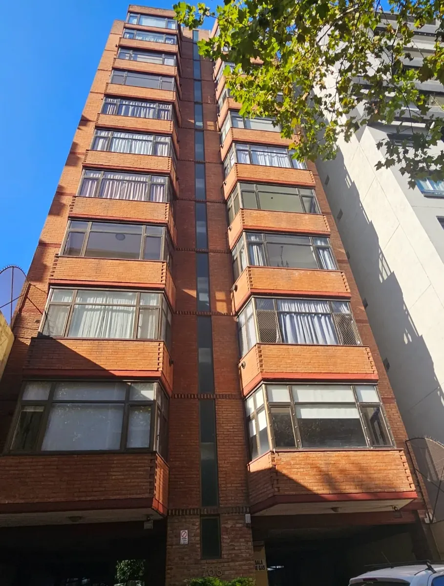 Квартира с 2 спальнями в Quilmes Centro с парковочным местом