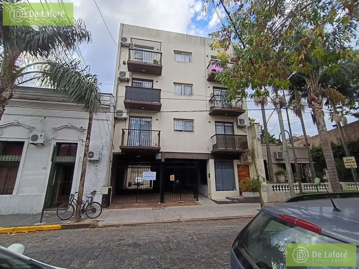 Studio apartment in San Fernando with terrace and parking
