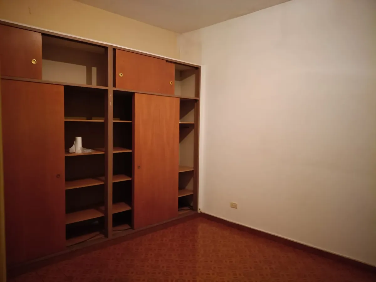 Apartamento de 3 ambientes em unidade com entrada independente em Lanús