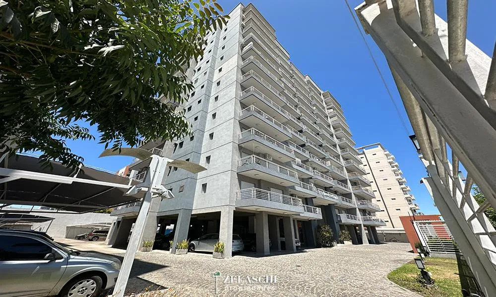 Apartamento de dois ambientes com vaga de garagem em Tres de Febrero