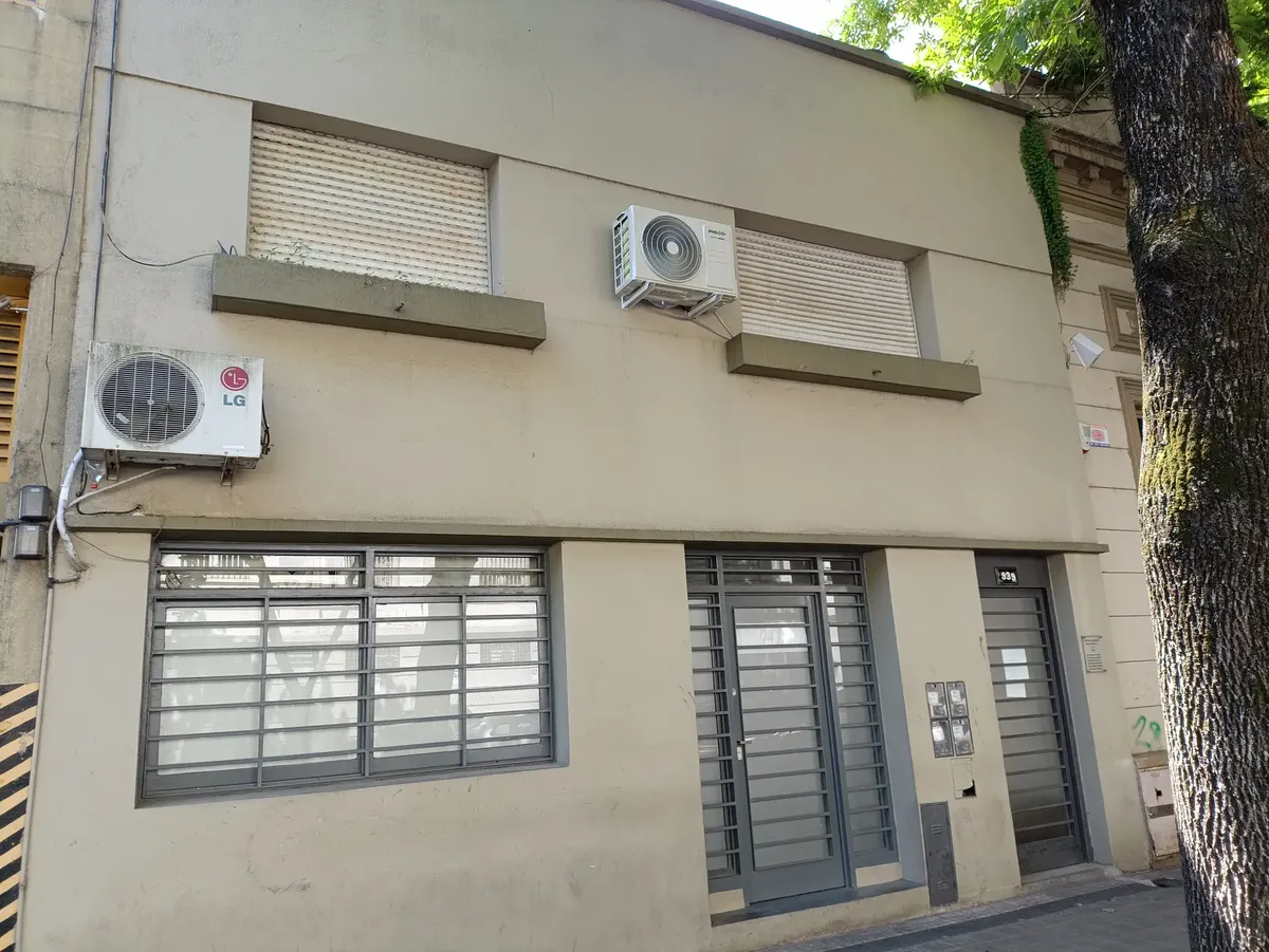 PH reciclado a nuevo de 2 ambientes en La Plata