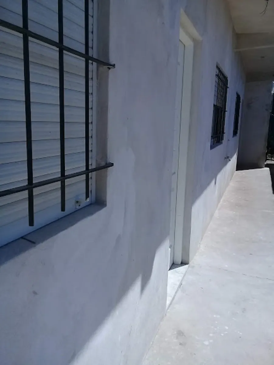 Se Alquila Departamento 2ambientes, C/lavadero , Patio,con Recibos , Castelar Sur