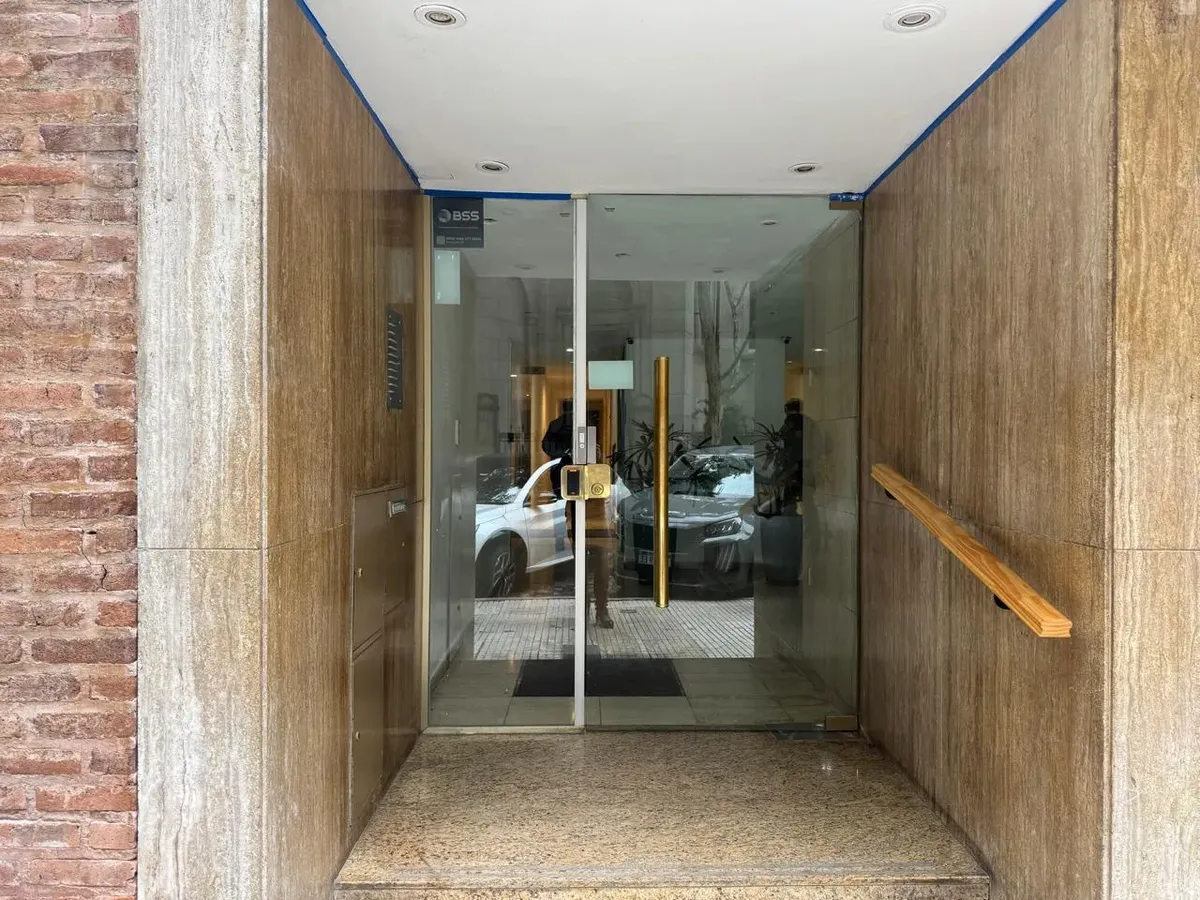 Kitnet com pátio em Palermo, perto de Plaza Guadalupe