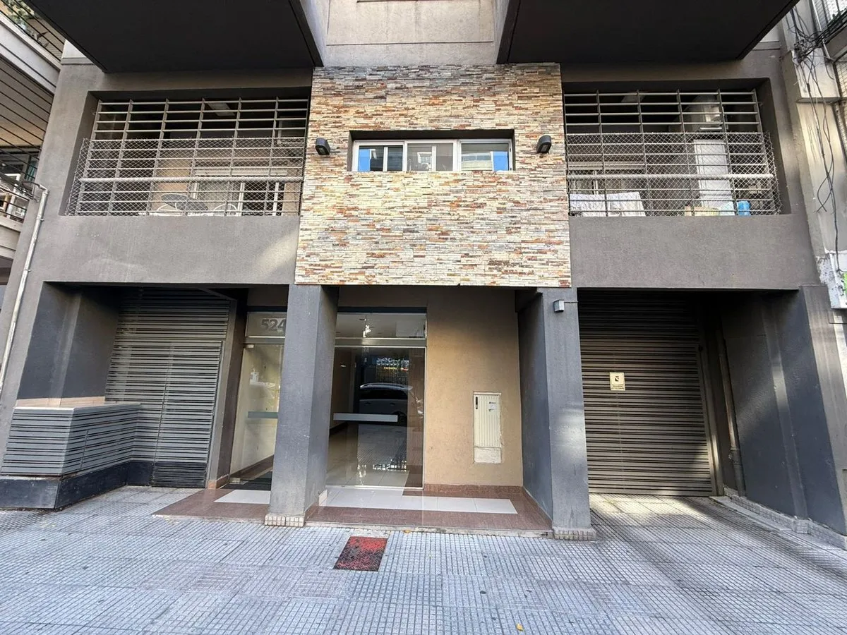 Departamento de 2 ambientes con cochera cubierta en Villa Urquiza