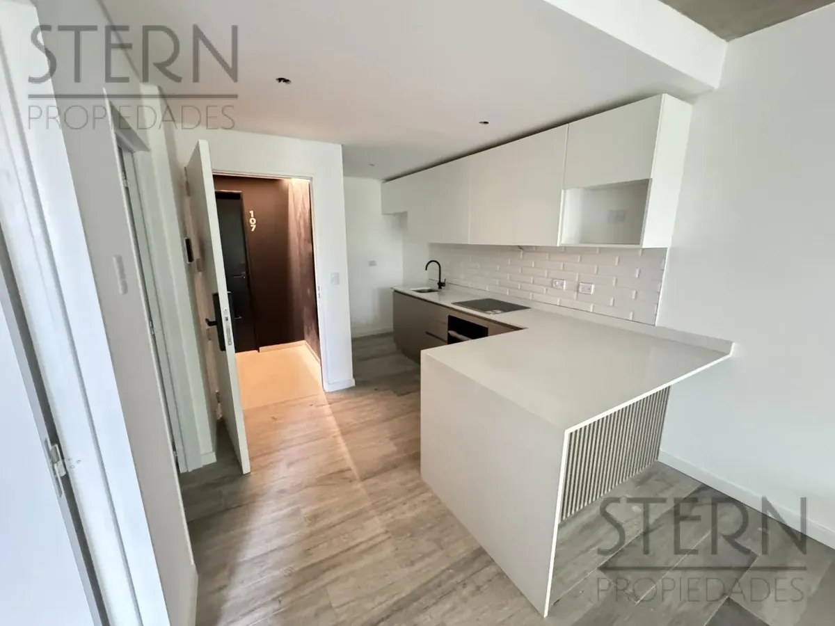 Двухкомнатная квартира с 1 спальней и балконом в Villa Crespo