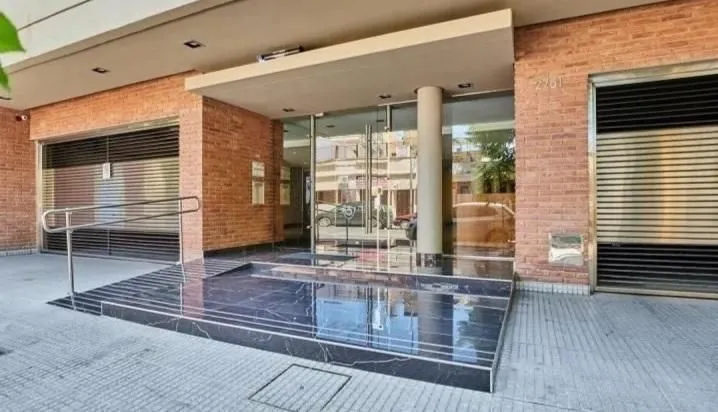 Four-room apartment with maid’s room in Flores