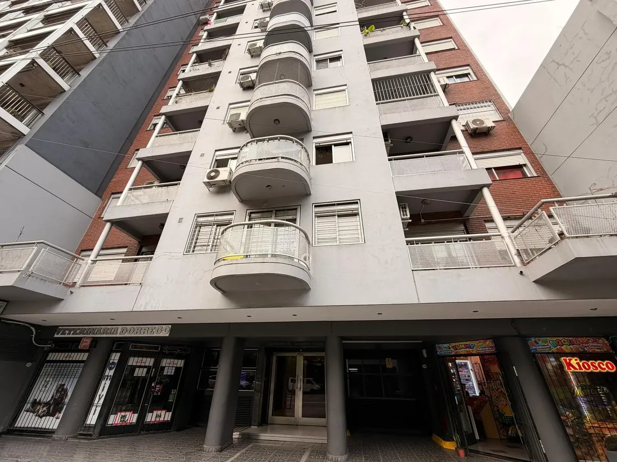 Меблированная двухкомнатная квартира с балконом в Chacarita