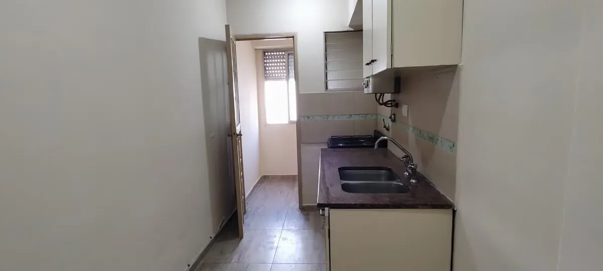 Two-room apartment in Banfield city centre