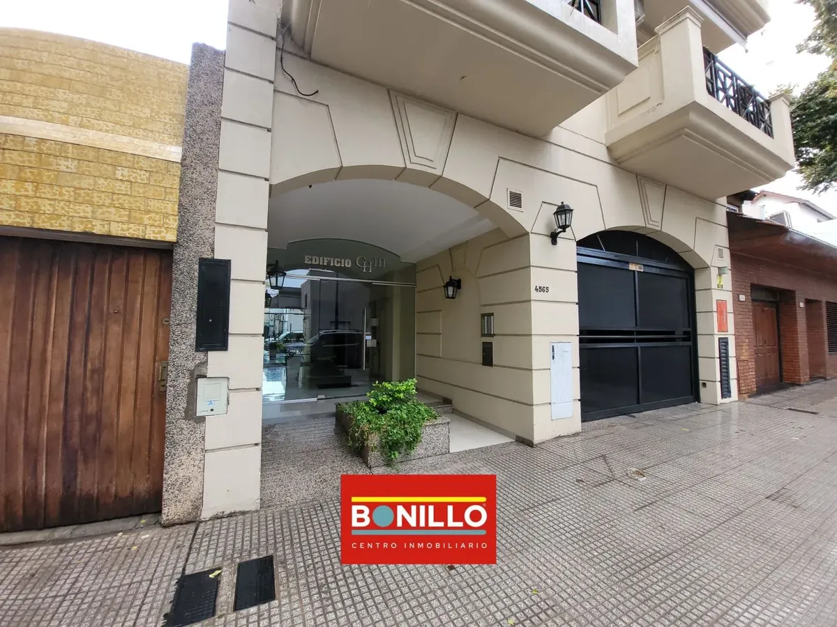 Monoambiente con balcón al contrafrente en Villa Pueyrredón