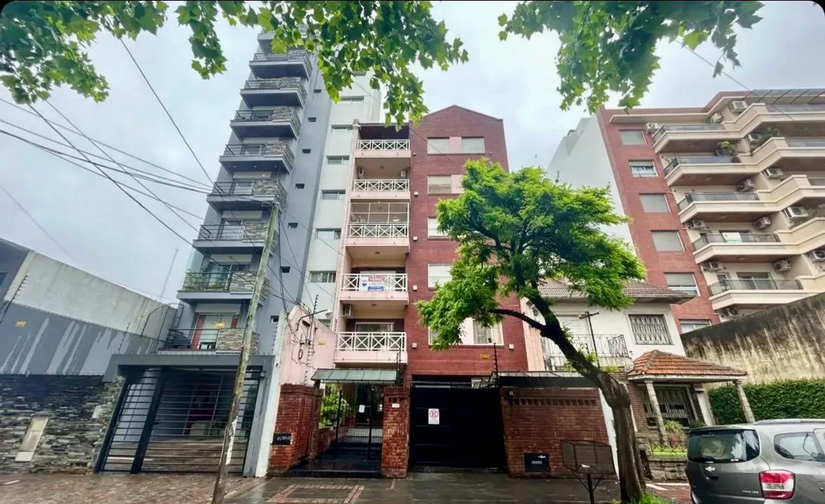 Three-room apartment in Quilmes Centro near Plaza Conesa